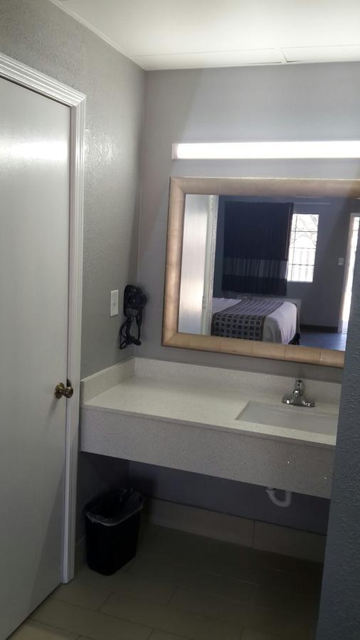 Paris Inn And Suites Dış mekan fotoğraf